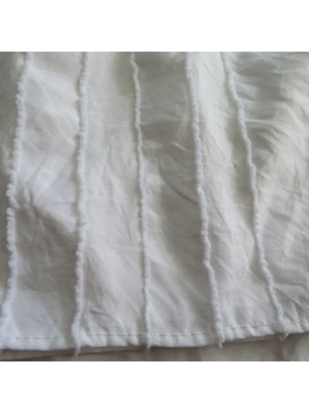 White Full Size Bed Skirt Vertical Textured Chenille Pin Stripe Fabric 18